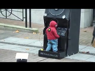 mini dj (trailer)